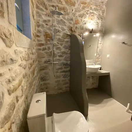 Apartmán Mainotti's House With Balcony