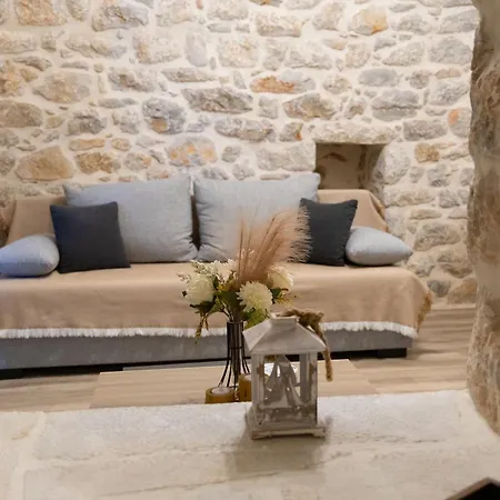 Apartment Mainotti's House With Balcony Areopoli