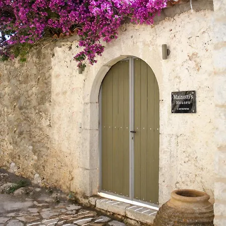 Mainotti's House With Balcony Apartment
